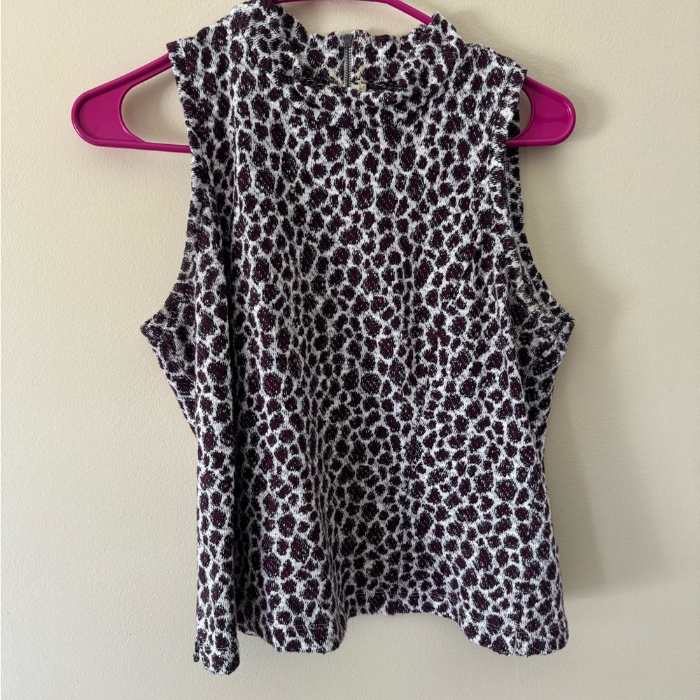 Anthropology size small sweater top! AKEMI + KIN